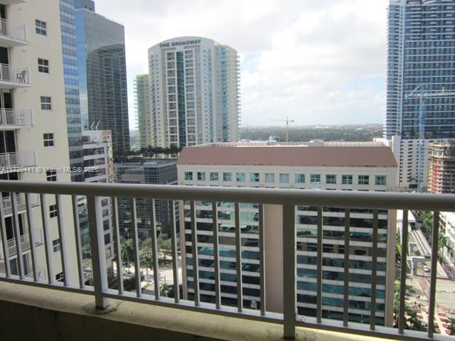 170 Southeast 14th Street, Unit 2306 Miami, FL 33131 - Photo 18 of 32