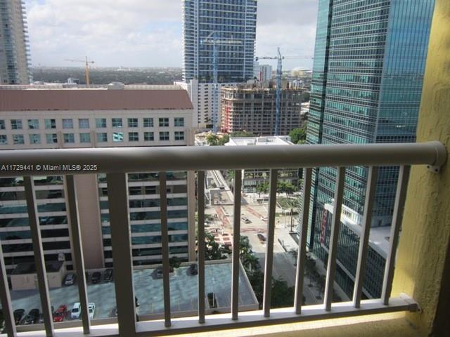 170 Southeast 14th Street, Unit 2306 Miami, FL 33131 - Photo 19 of 32