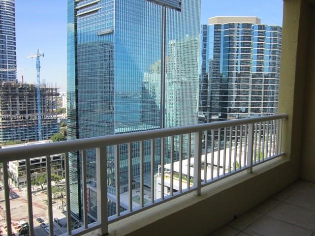 170 Southeast 14th Street, Unit 2306 Miami, FL 33131 - Photo 25 of 32