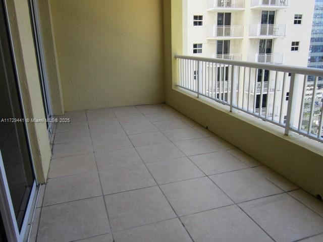 170 Southeast 14th Street, Unit 2306 Miami, FL 33131 - Photo 28 of 32