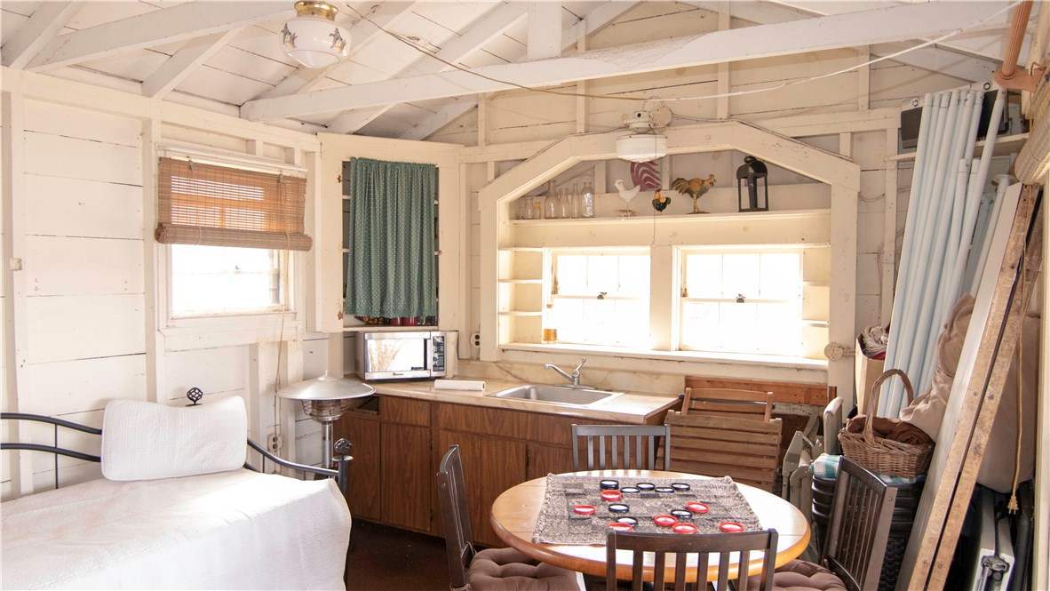 1131 Stafford Road Tiverton, RI 02878 - Photo 35 of 39 Gallery Image 35