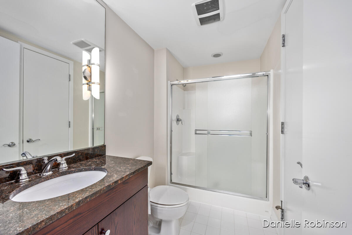 335 Bridge Street Northwest, Unit 1503 Grand Rapids, MI 49504 - Photo 17 of 32 IMG_1014