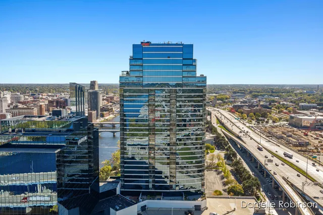 $3,150 | 335 Bridge Street Northwest, Unit 1503, Grand Rapids, MI 49504
