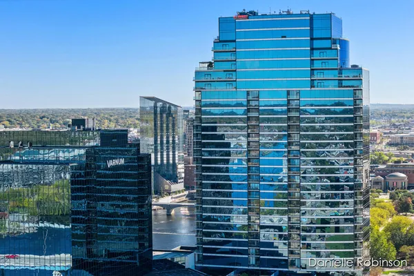 $3,150 | 335 Bridge Street Northwest, Unit 1503, Grand Rapids, MI 49504