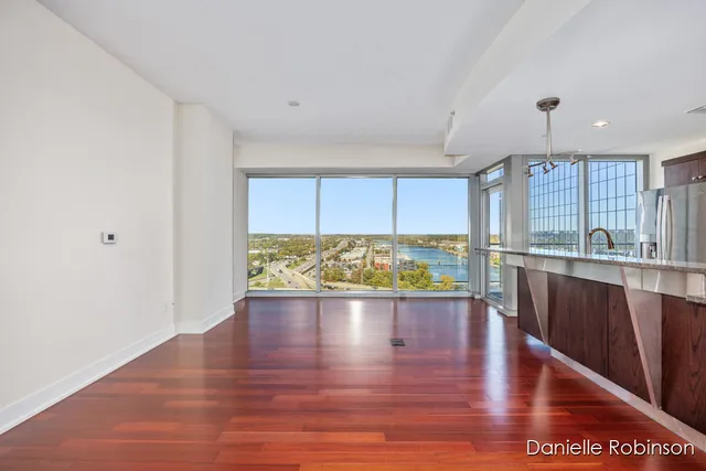 $3,150 | 335 Bridge Street Northwest, Unit 1503, Grand Rapids, MI 49504