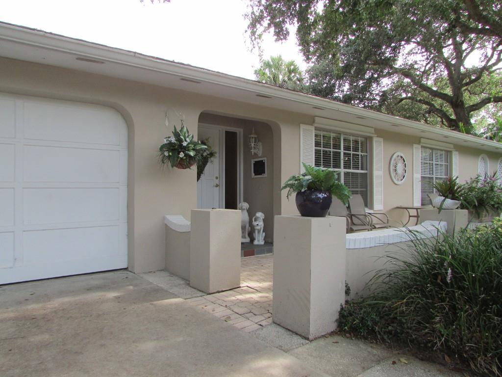 296 Holly Road Vero Beach, FL 32963 - Photo 1 of 35 Gallery Image 1