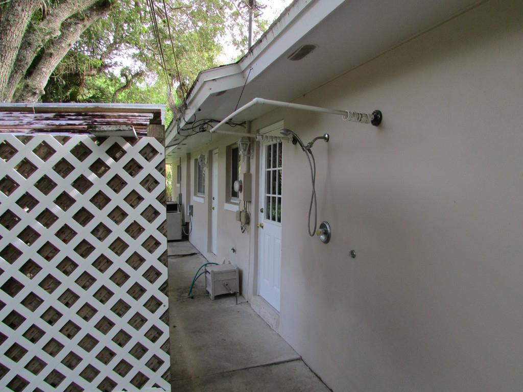 296 Holly Road Vero Beach, FL 32963 - Photo 32 of 35 Gallery Image 32