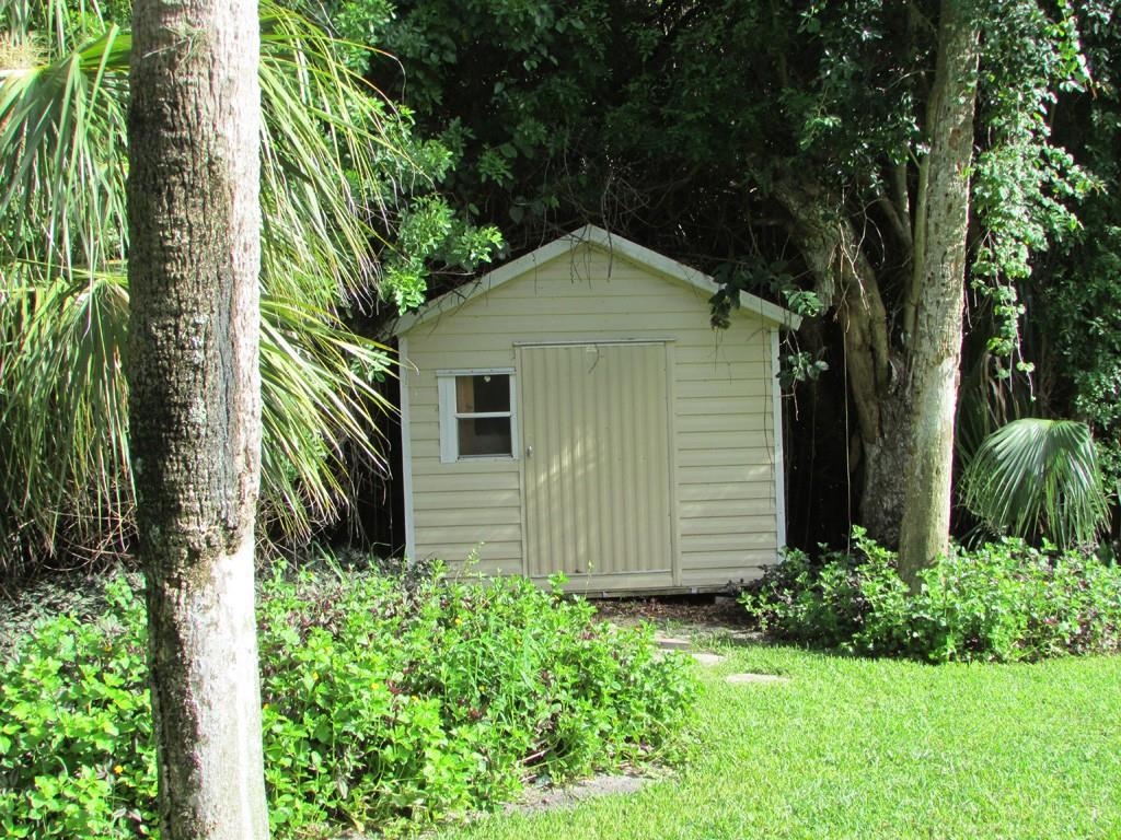 296 Holly Road Vero Beach, FL 32963 - Photo 34 of 35 Gallery Image 34