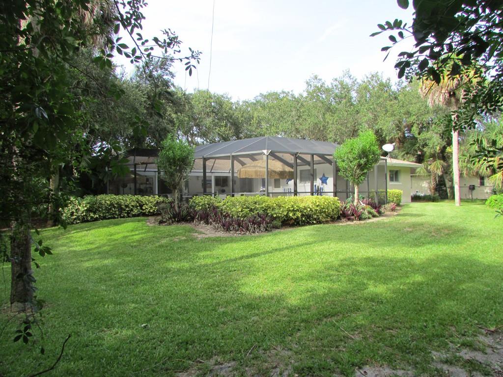 296 Holly Road Vero Beach, FL 32963 - Photo 7 of 35 Gallery Image 7
