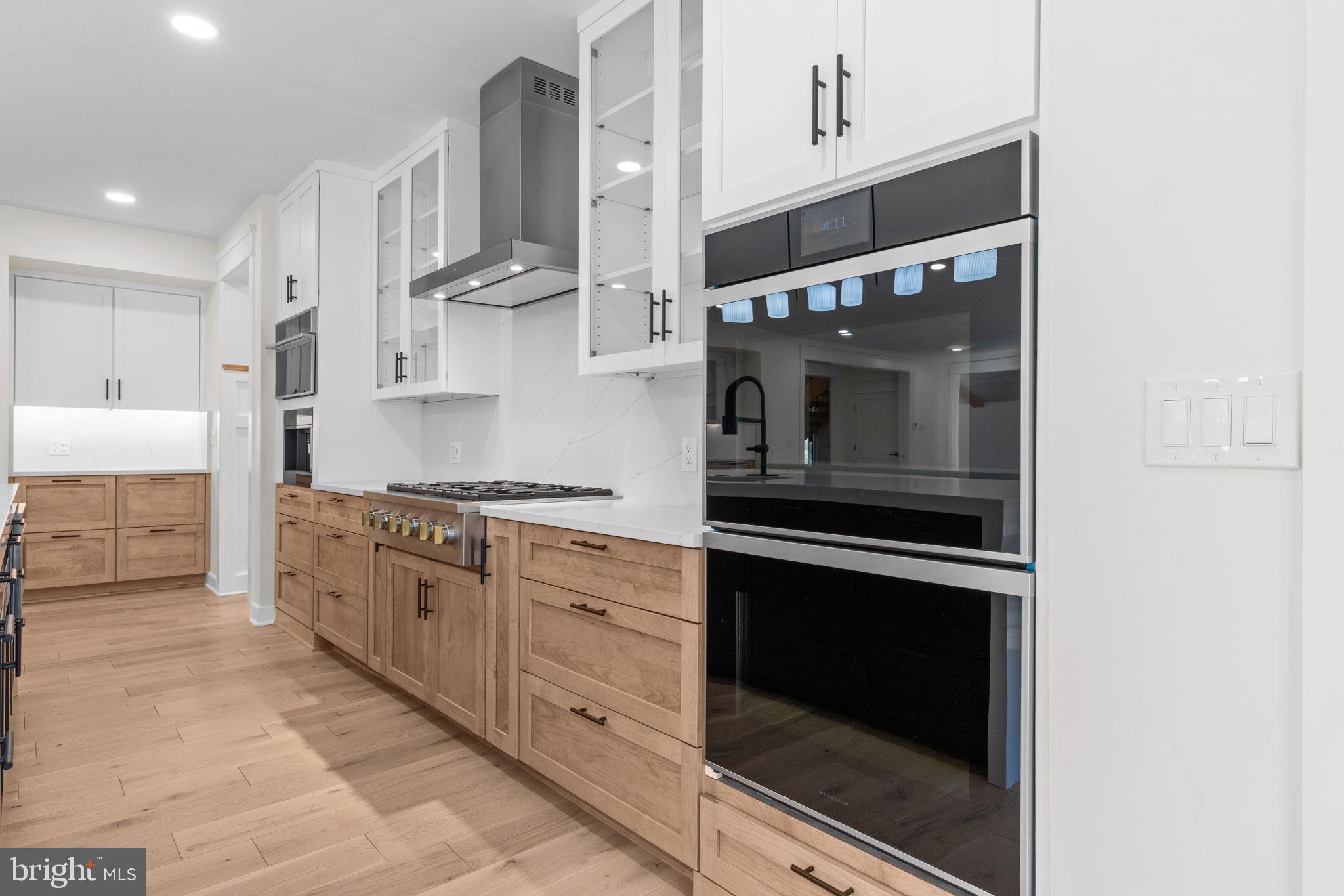 348 Pineville Road Newtown, PA 18940 - Photo 11 of 43 Double oven with additional cabinetry