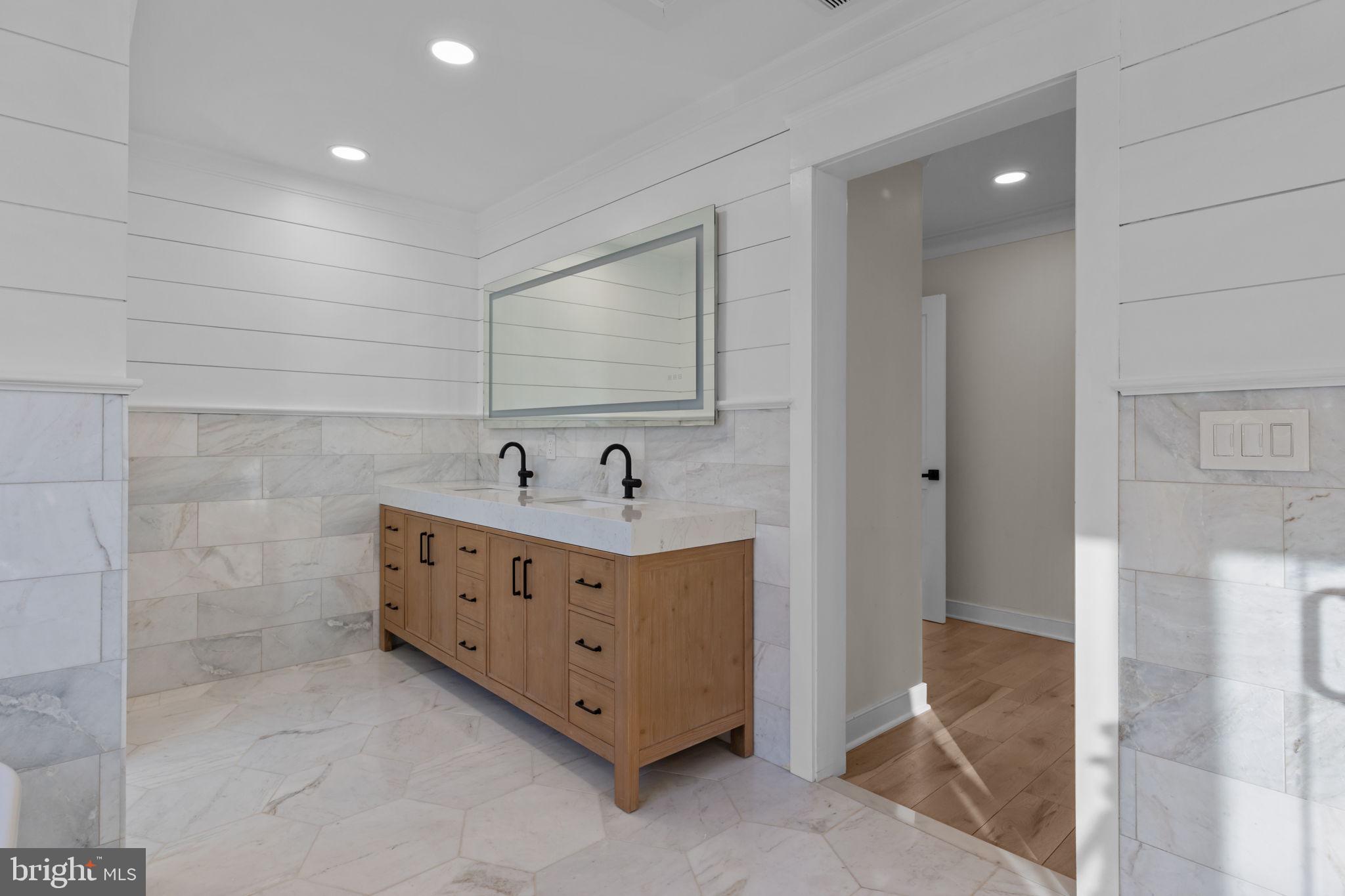 348 Pineville Road Newtown, PA 18940 - Photo 19 of 43 Double vanity