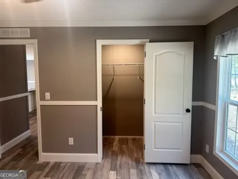 a bathroom with a toilet