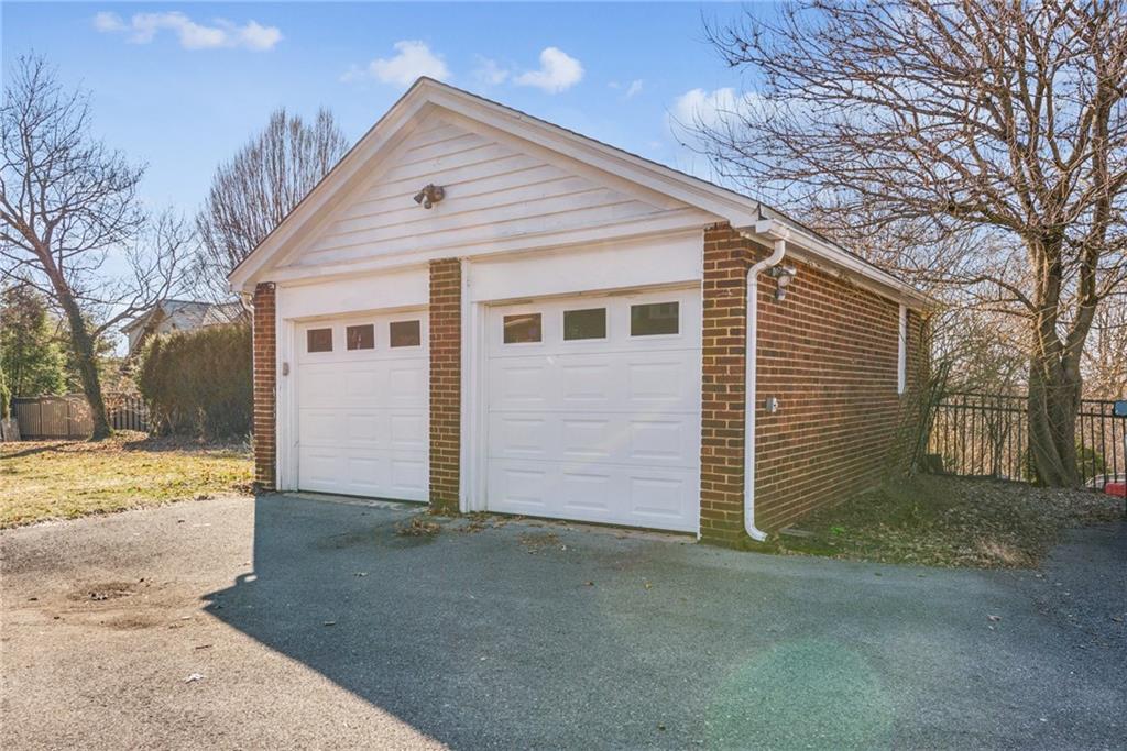 1014 Washington Road Pittsburgh, PA 15228 - Photo 35 of 43 Gallery Image 35