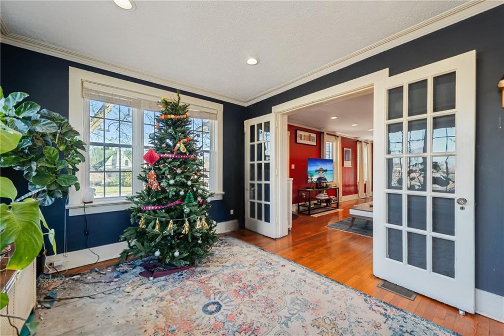 1014 Washington Road Pittsburgh, PA 15228 - Photo 4 of 43 Gallery Image 4
