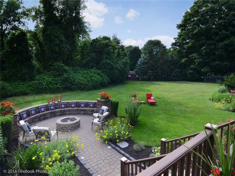 794 Great Road Lincoln, RI 02865 - Photo 21 of 25 Yard/Garden.