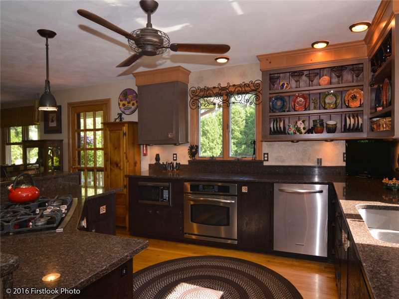 794 Great Road Lincoln, RI 02865 - Photo 5 of 25 Kitchen.