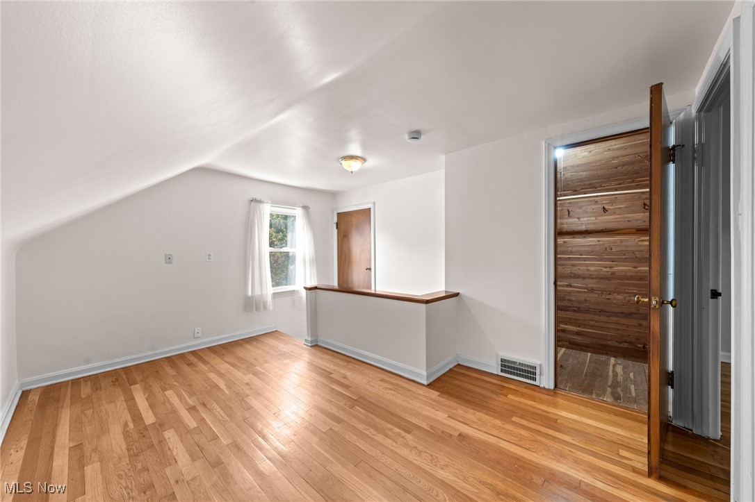 3547 Randolph Road Cleveland, OH 44121 - Photo 27 of 40