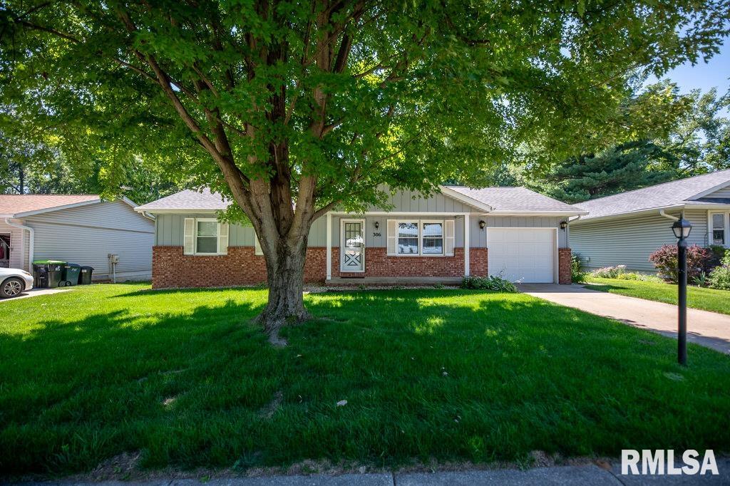 306 Sangamon Road Marquette Heights, IL 61554 - Photo 1 of 36