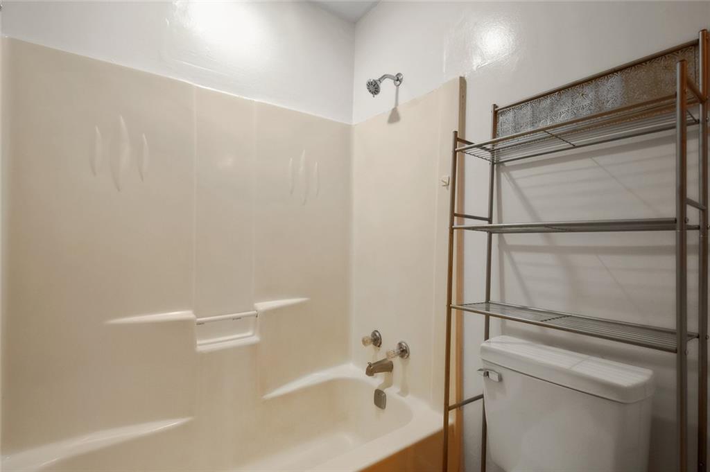 2865 Lanier Beach South Road Cumming, GA 30041 - Photo 17 of 34 Gallery Image 17