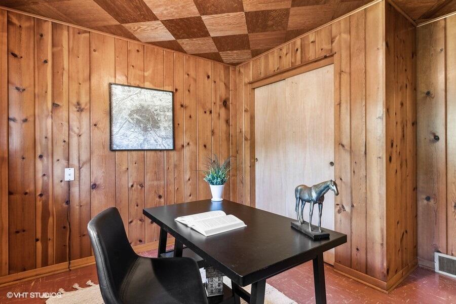3955 Snow Road Bridgman, MI 49106 - Photo 24 of 43 3rd bedroom