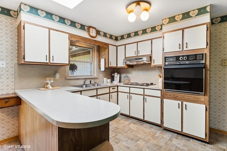 3955 Snow Road Bridgman, MI 49106 - Photo 9 of 43 Kitchen