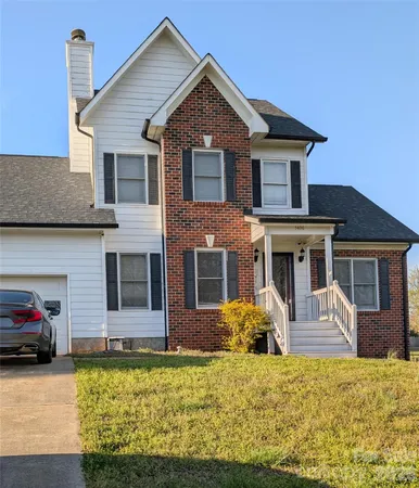 $365,980 | 5406 Winding Oak Drive, Hickory, NC 28602