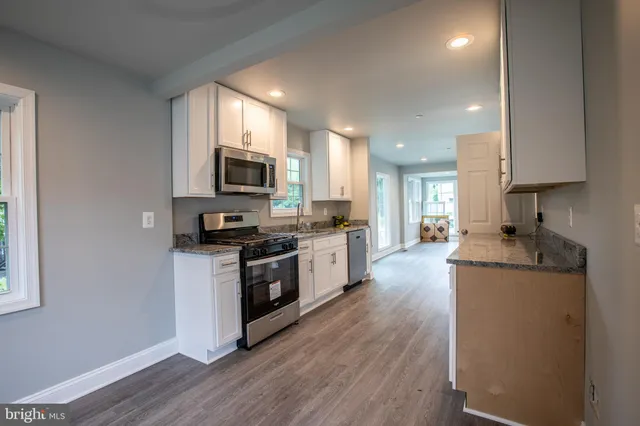 $2,365 | 6771 Athol Avenue, Elkridge, MD 21075