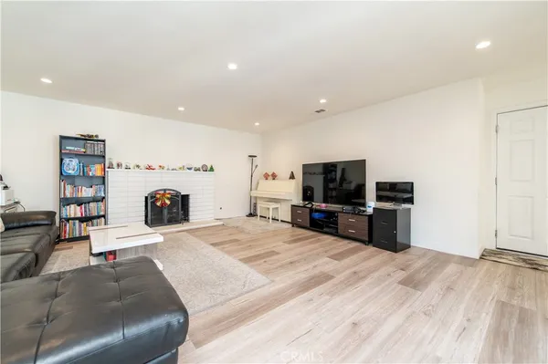 $1,049,000 | 6709 Wheeler Avenue, La Verne, CA 91750