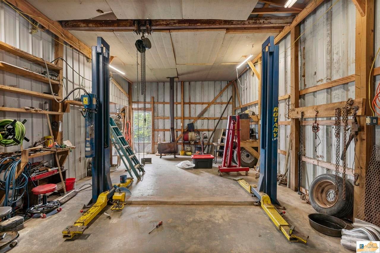 802 Sandstone Ridge Road Bonnieville, KY 42713 - Photo 18 of 29 Gallery Image 18