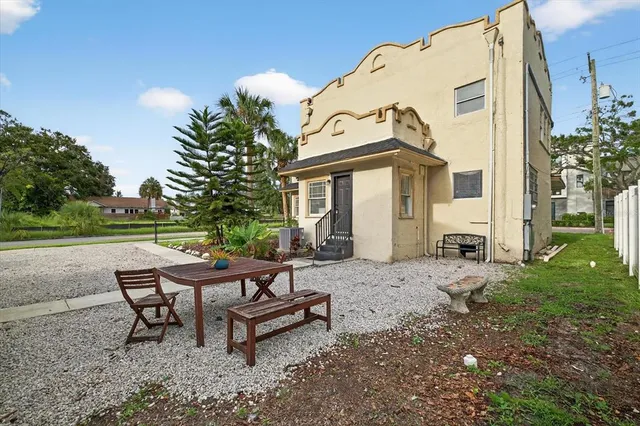 $3,900 | 2208 N Boulevard, Tampa, FL 33602