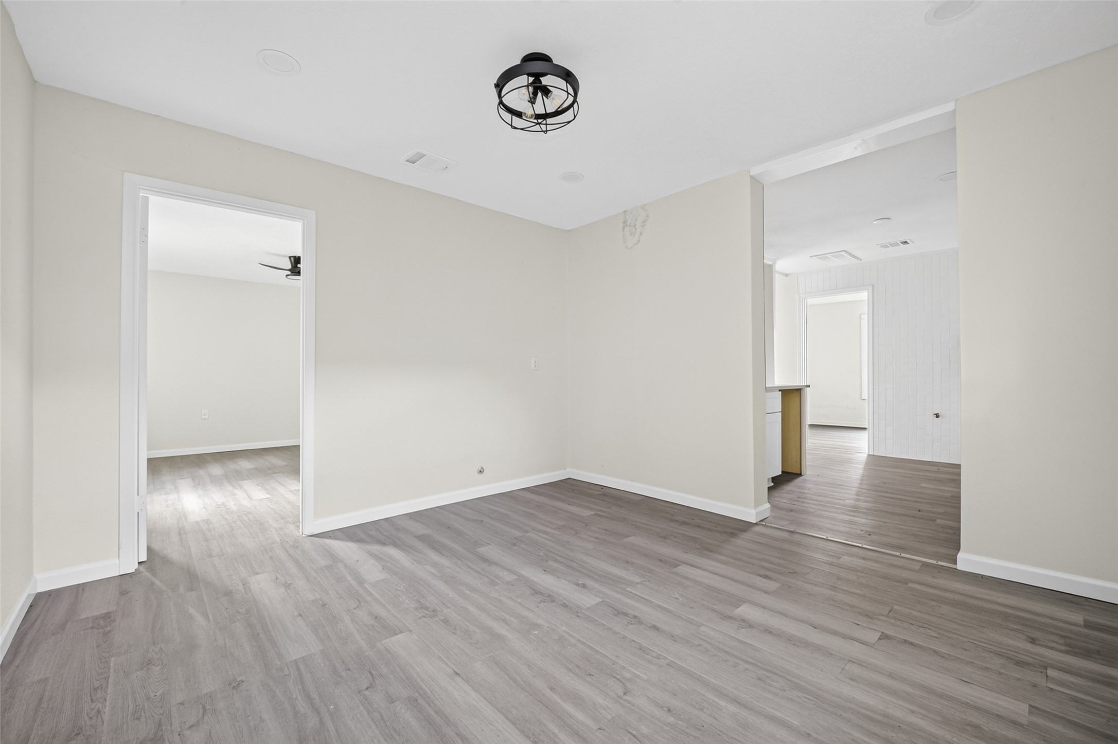 4715 Engleford Street Houston, TX 77026 - Photo 24 of 33