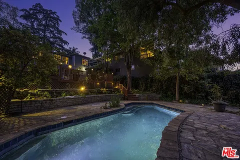 $1,899,000 | 11325 Sunshine Terrace, Studio City, CA 91604