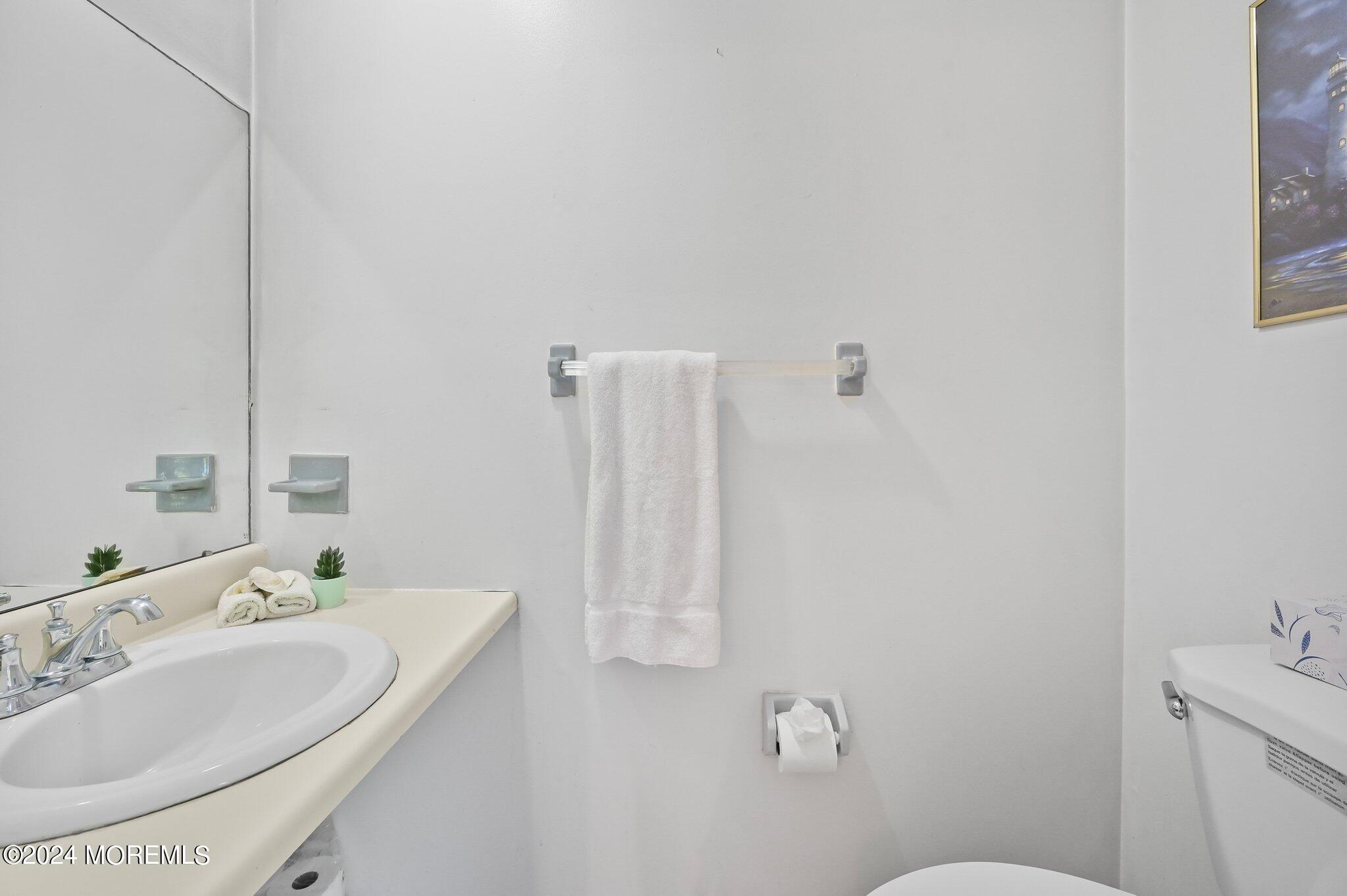 85 Greenwood Loop Road, Unit 626 Brick, NJ 08724 - Photo 12 of 19 HalfBathroom