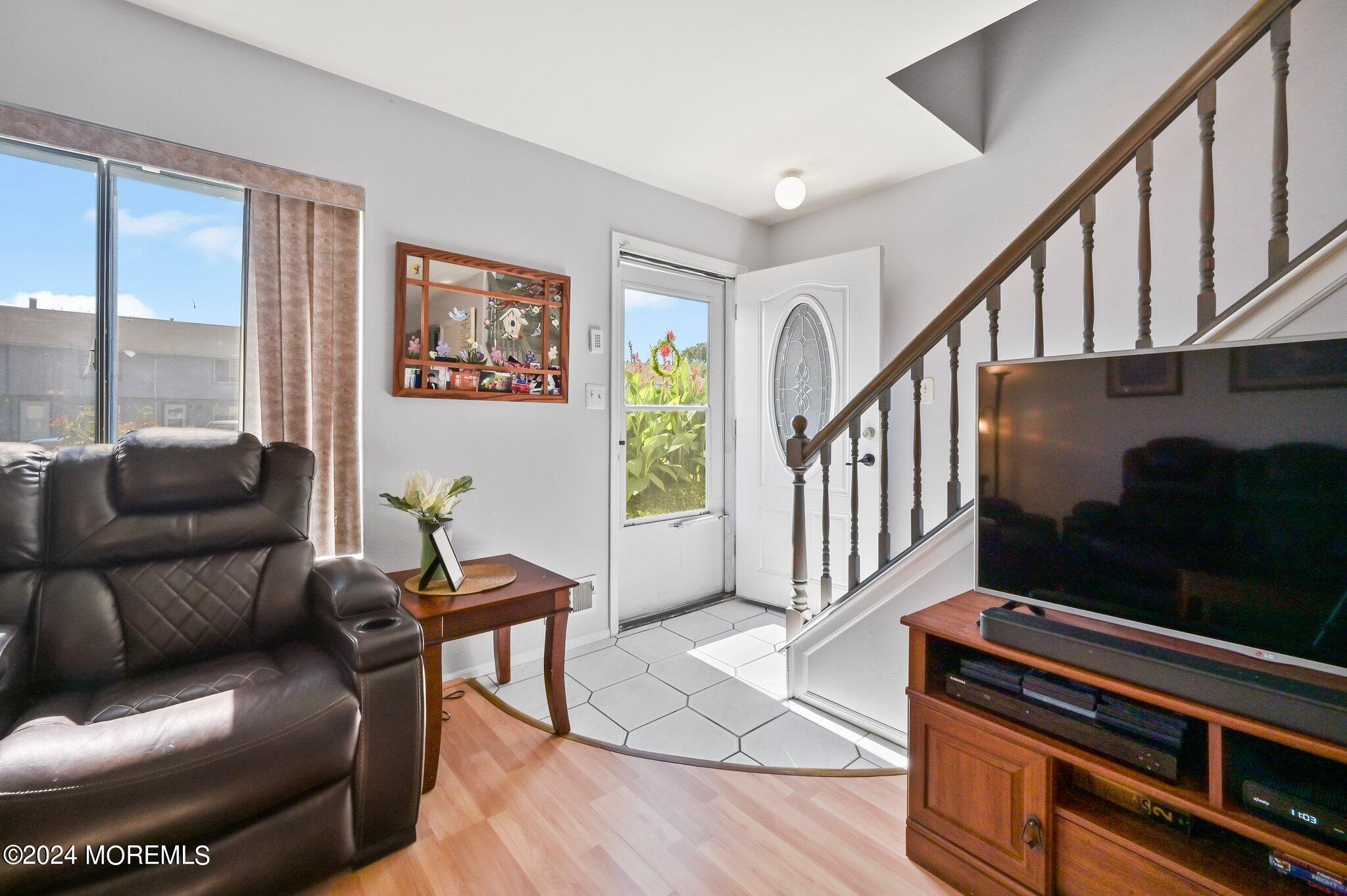 85 Greenwood Loop Road, Unit 626 Brick, NJ 08724 - Photo 3 of 19 Foyer