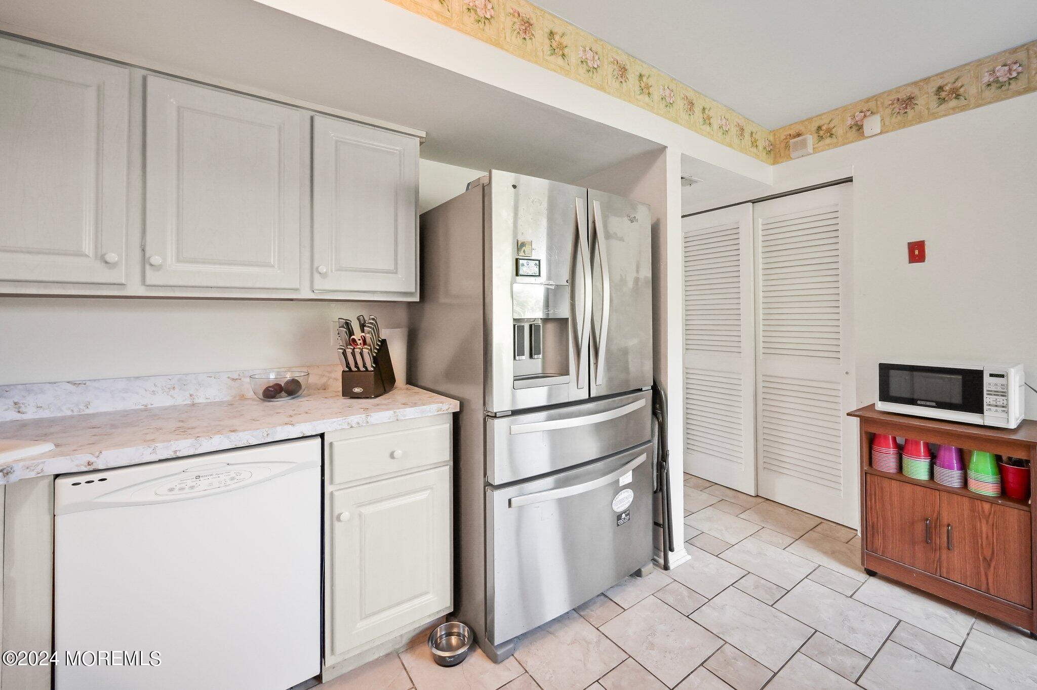 85 Greenwood Loop Road, Unit 626 Brick, NJ 08724 - Photo 10 of 19 Kitchen