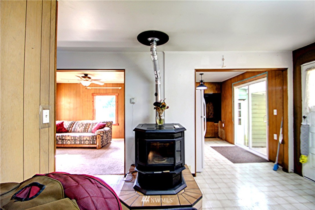 408 Lake Samish Road Bellingham, WA 98229 - Photo 12 of 25 Gallery Image 12