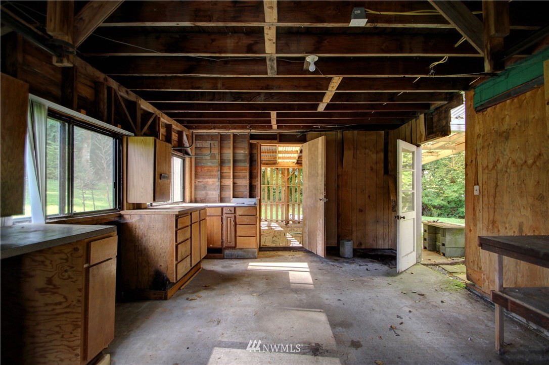 408 Lake Samish Road Bellingham, WA 98229 - Photo 21 of 25 Gallery Image 21