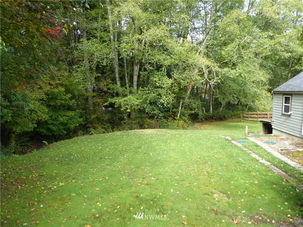 408 Lake Samish Road Bellingham, WA 98229 - Photo 24 of 25 Gallery Image 24