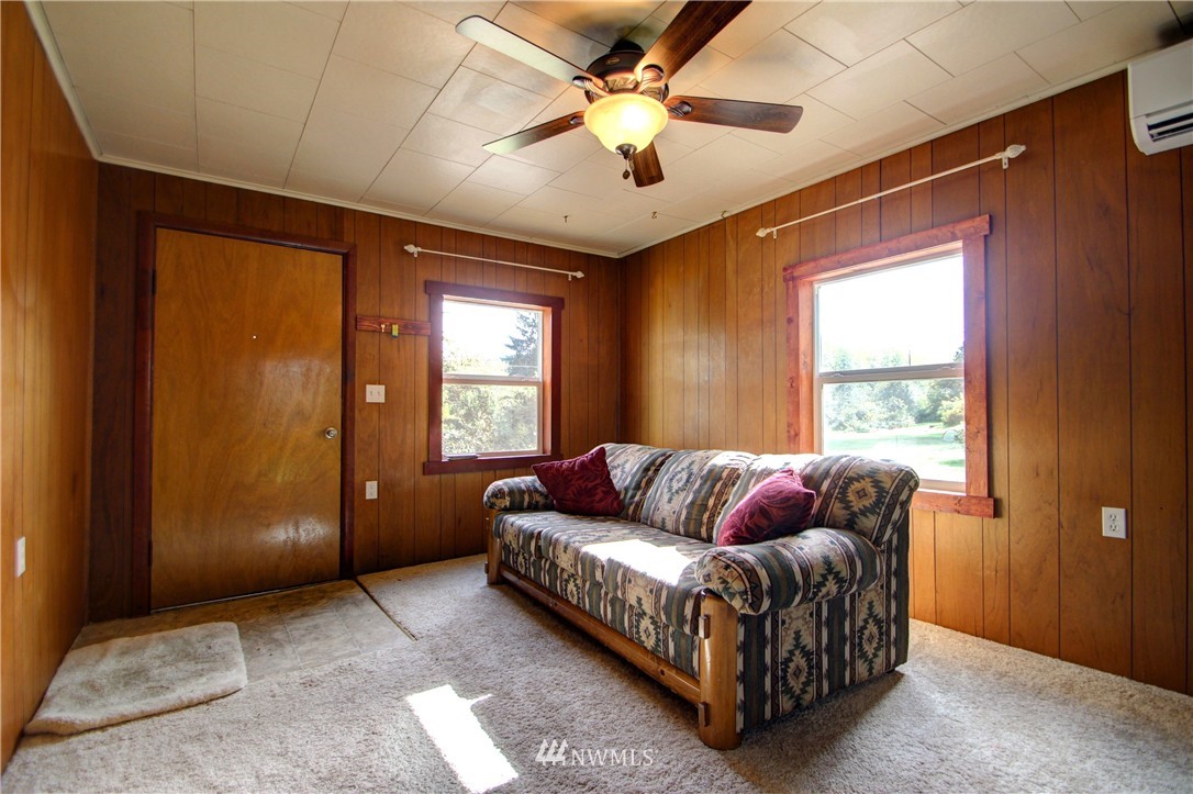 408 Lake Samish Road Bellingham, WA 98229 - Photo 4 of 25 Gallery Image 4