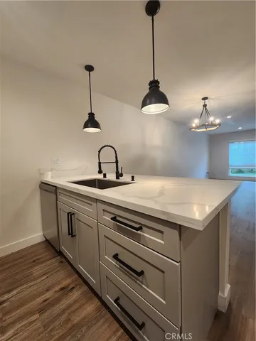 $4,250 | 120 South Francisca Avenue, Unit 6, Redondo Beach, CA 90277