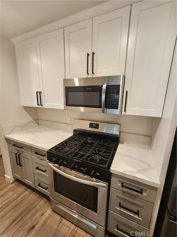 $4,250 | 120 South Francisca Avenue, Unit 6, Redondo Beach, CA 90277