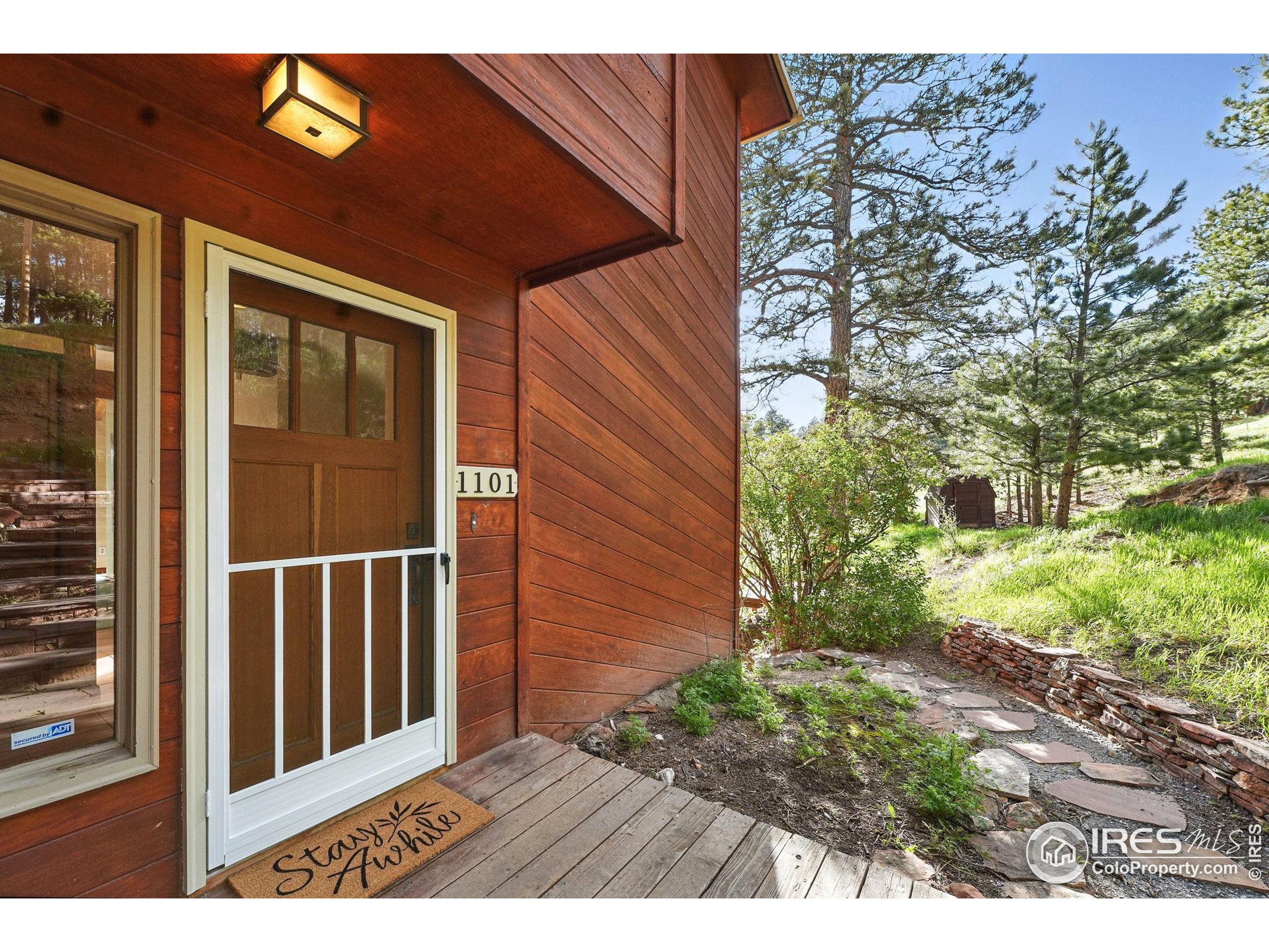 1101 Peakview Circle Boulder, CO 80302 - Photo 13 of 37