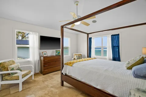 $2,950,000 | 4910 Aliomanu Road, Anahola, HI 96703