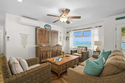 $2,950,000 | 4910 Aliomanu Road, Anahola, HI 96703