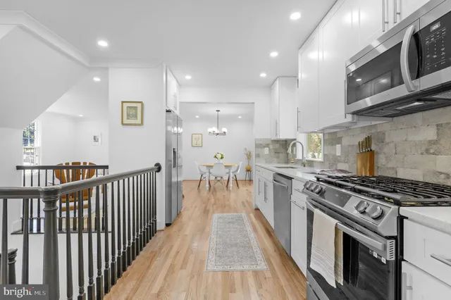 $865,000 | 16908 Freedom Way, Rockville, MD 20853