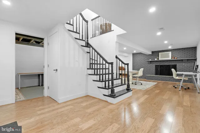 $865,000 | 16908 Freedom Way, Rockville, MD 20853