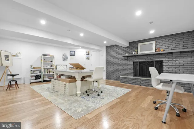 $865,000 | 16908 Freedom Way, Rockville, MD 20853