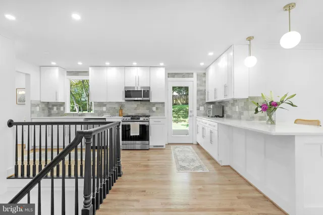 $865,000 | 16908 Freedom Way, Rockville, MD 20853