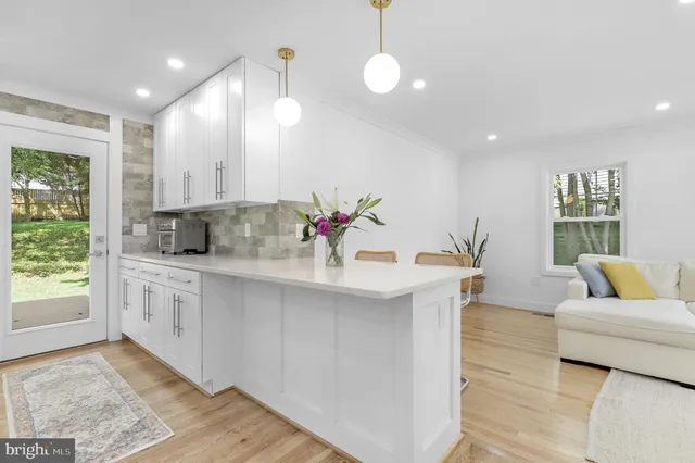 $865,000 | 16908 Freedom Way, Rockville, MD 20853