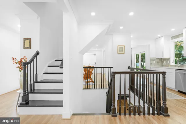 $865,000 | 16908 Freedom Way, Rockville, MD 20853